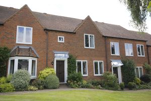 3 Islescourt  - middle property- click for photo gallery